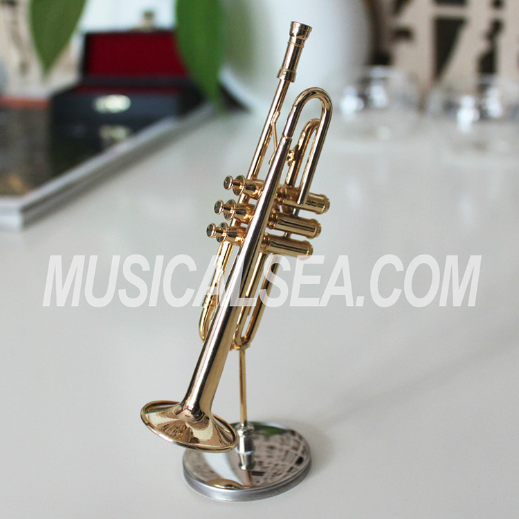 metallic mini turmpet